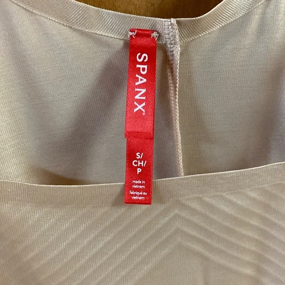 Spanx Thinstincts 2.0 Open Bust Mid Thigh Bodysuit Small
